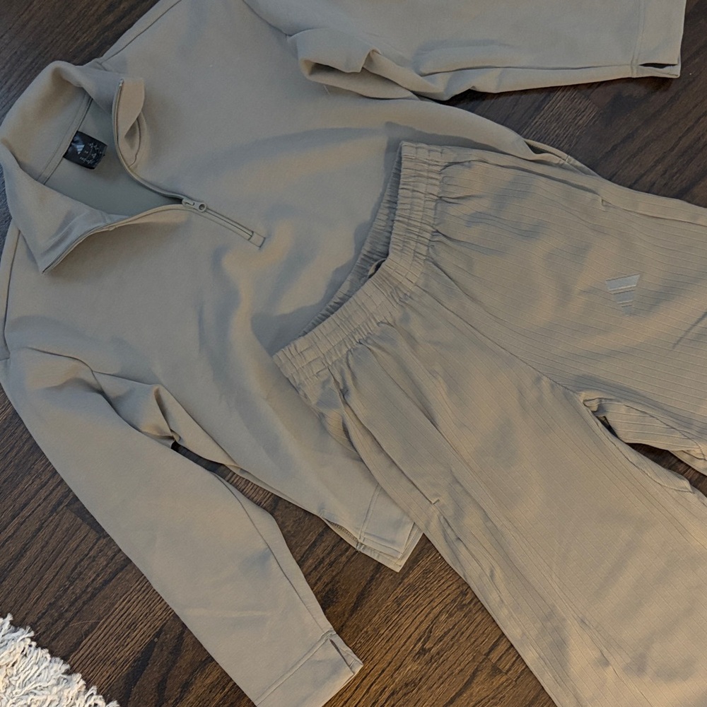 Adidas Beige Track Suit Ribbed Set - Picture 3 of 4
